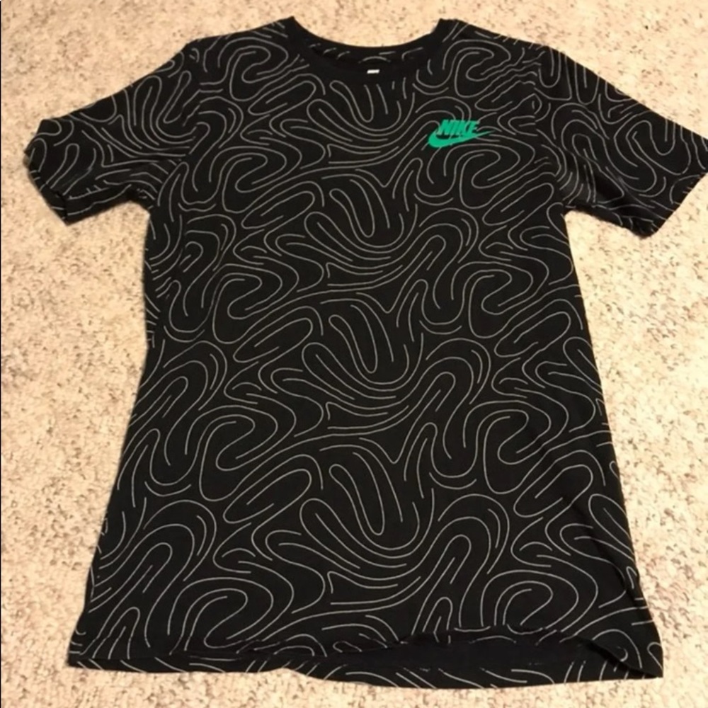Men’s Nike Tee